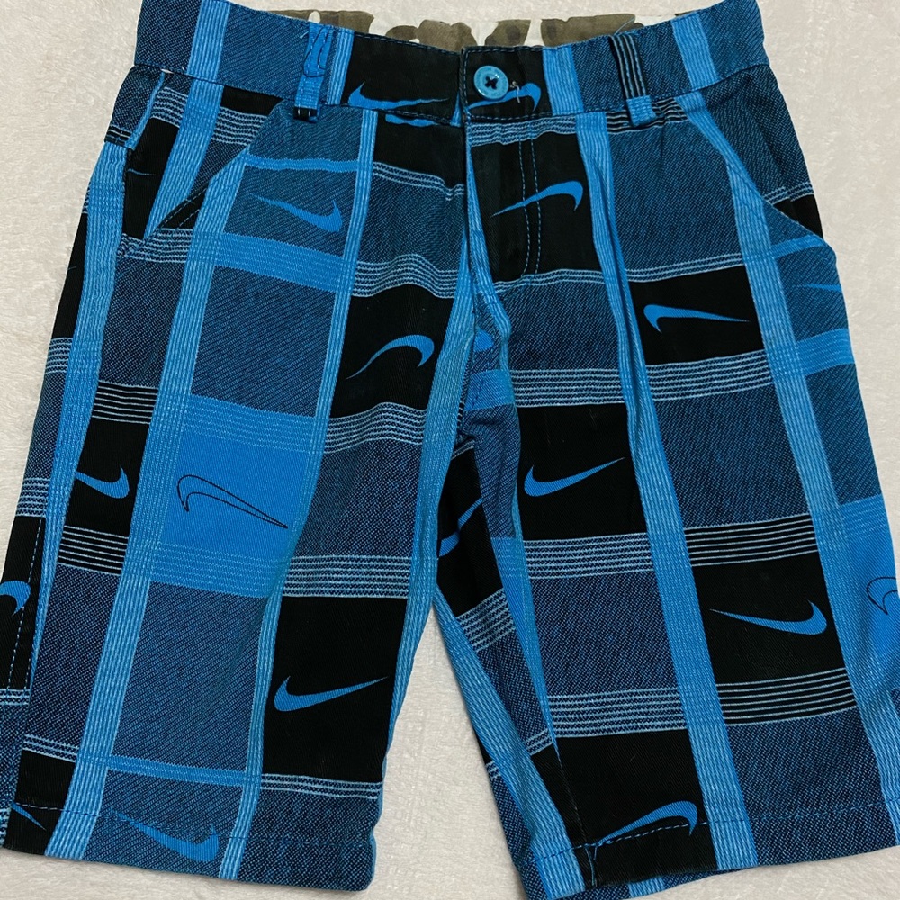 Nike Golf Shorts - Size 24 (size 7/8)